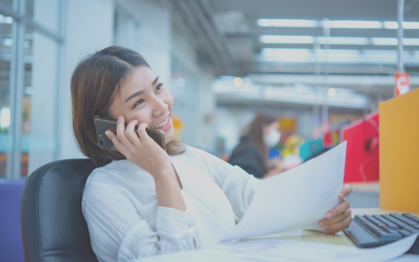 Professional workspace environment for technical SEO consultations